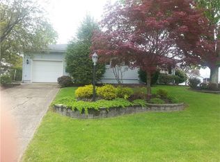 319 Patt Dr, Farrell, PA 16121