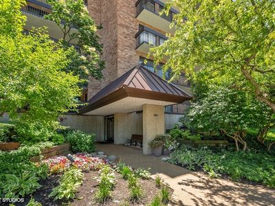 3801 Mission Hills Rd APT 304, Northbrook, IL, 60062