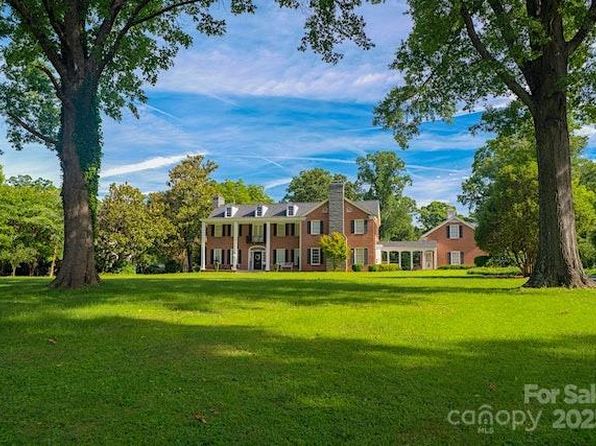 1035 Pee Dee Ave, Albemarle, NC 28001