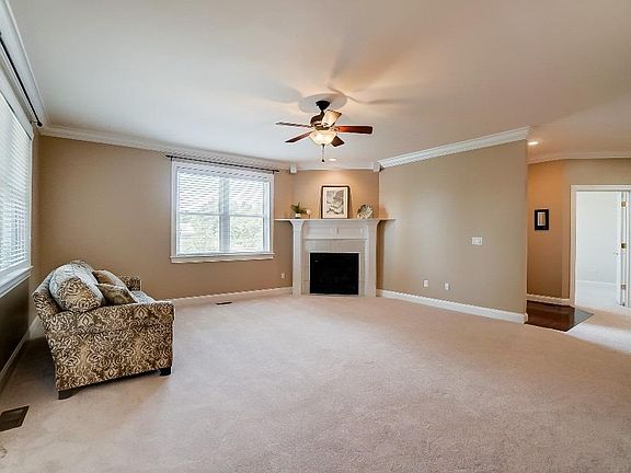 4th image of 4685 Mallard Creek Dr