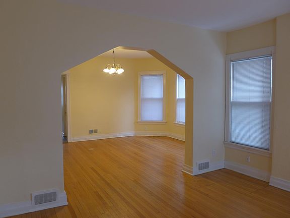 5th image of 419 Ashland Ave #2