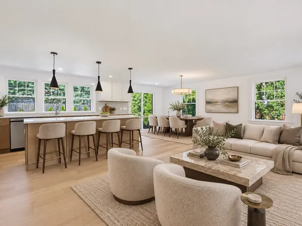 17 Kilburn Rd, Newton, MA 02465
