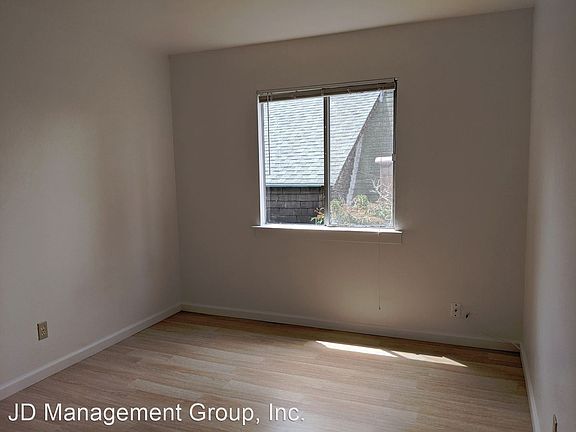 5th image of 2521 Piedmont Ave APT 12