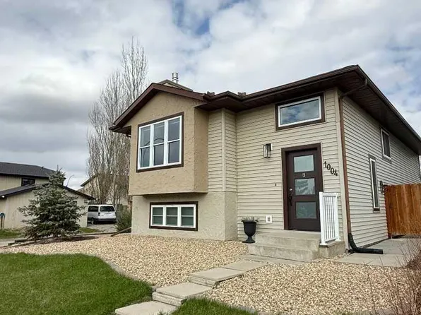 1004 13th St SE, High River, AB T1V 1L4