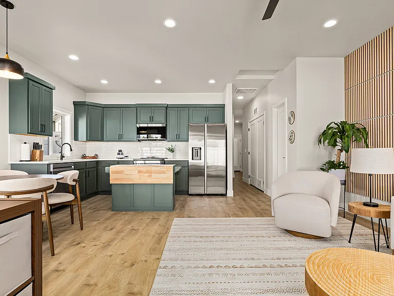 10494 W Shields Ave — Photo 43