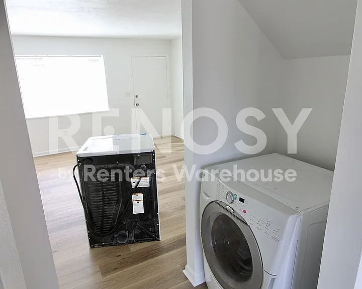 85 S 18th Ave #1 — Photo 3