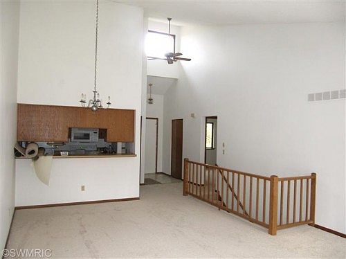 4th image of 2177 Quail Run Dr #19