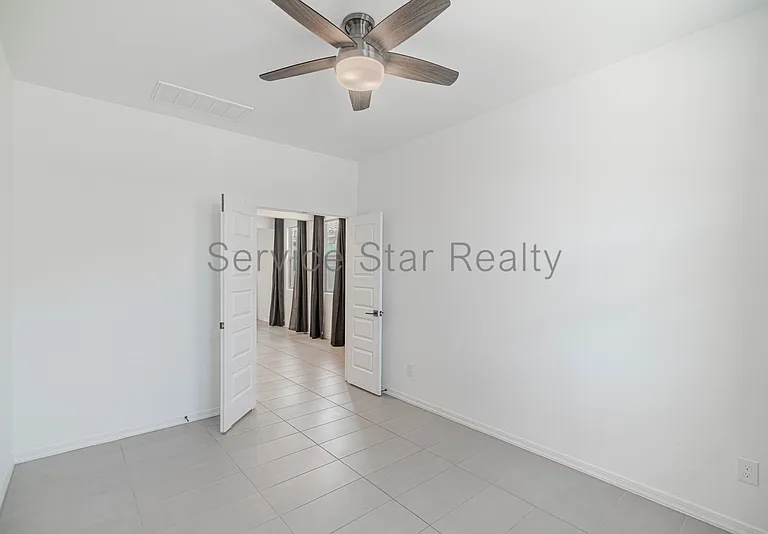 18763 W Rancho Dr — Photo 6
