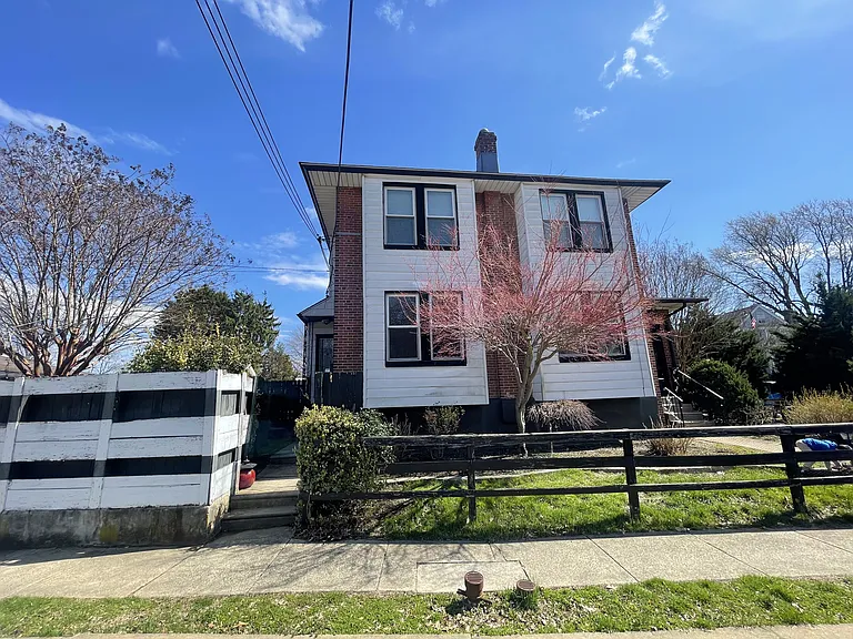301 Friendship St — Photo 1