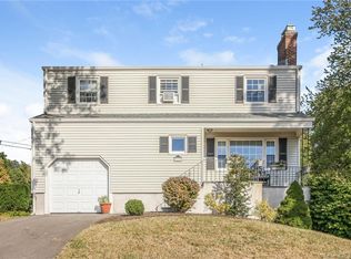 88 Ivy Rd, Plainville, CT 06062