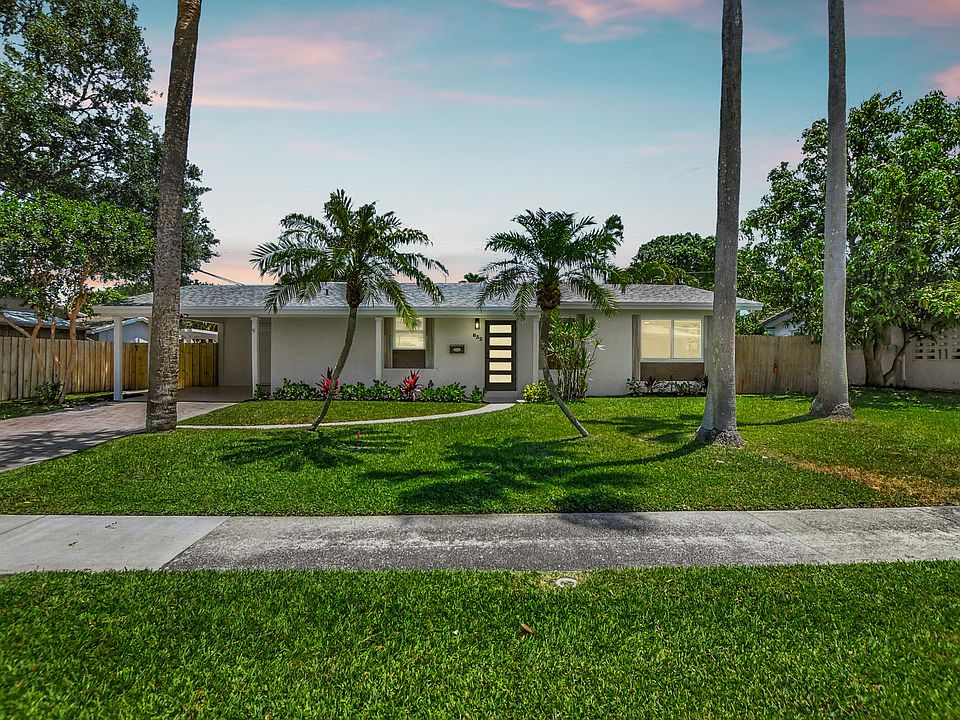 1st image of 832 SW 10th Ave
