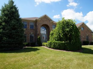 13500 S Rockefeller Cir, Plainfield, IL 60544