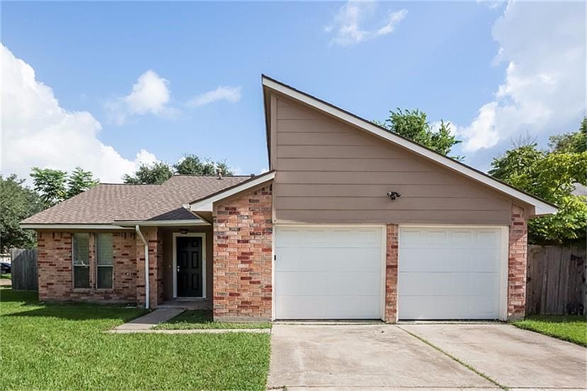 1st image of 16258 Camino Del Sol Dr