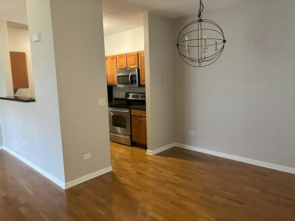 Dining/Kitchen