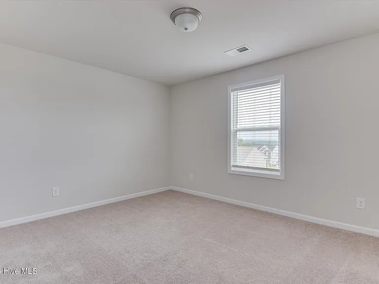 827 Justify Loop — Photo 31