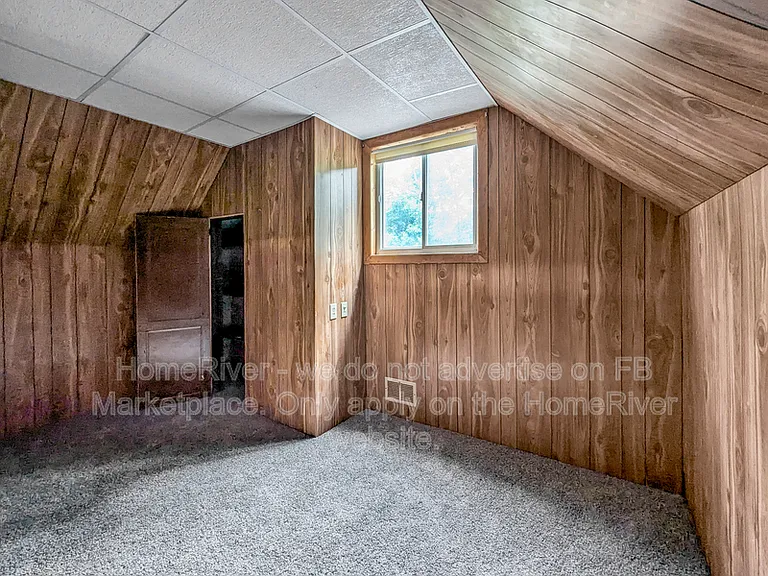 1323 Leaside Dr — Photo 18