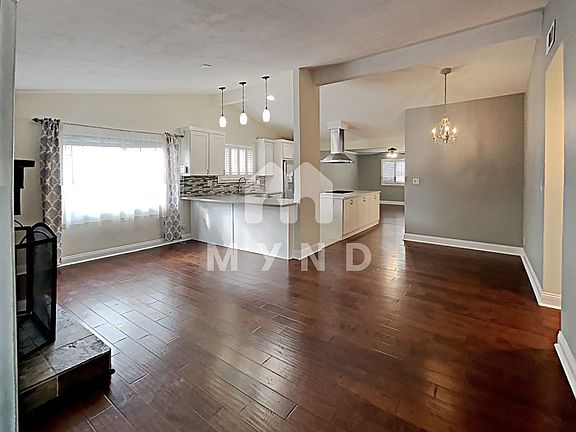 4th image of 4643 Rainier Ave