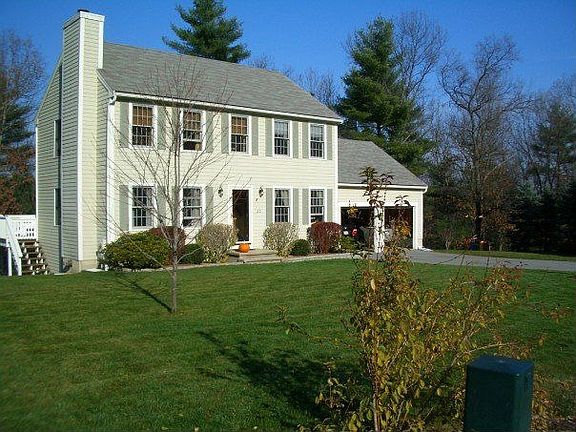 20 Crabtree Lane (Front Angle)