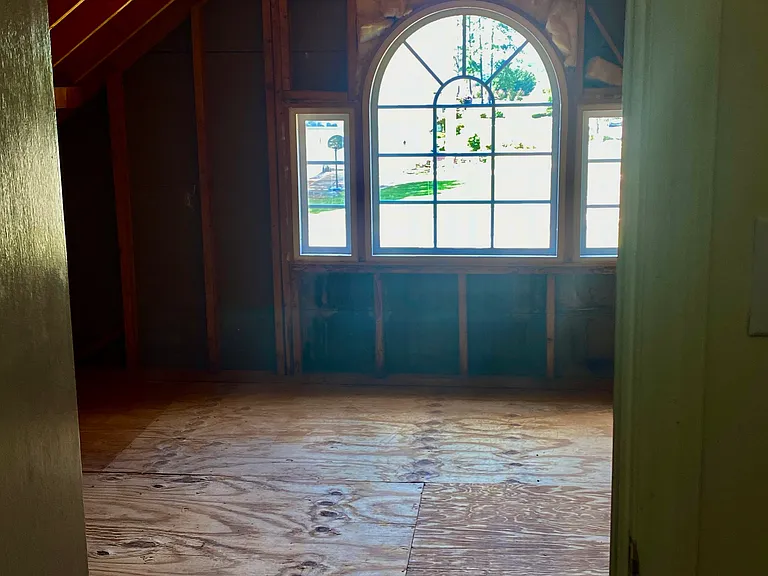 Country Club Dr — Photo 11