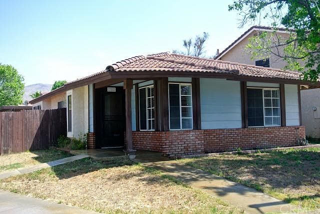 1st image of 23882 Parkland Ave