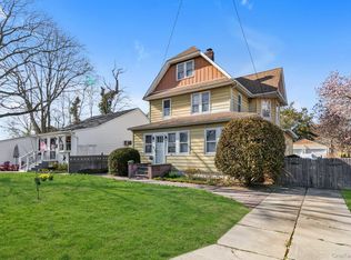 841 Waverly Place, Baldwin, NY 11510
