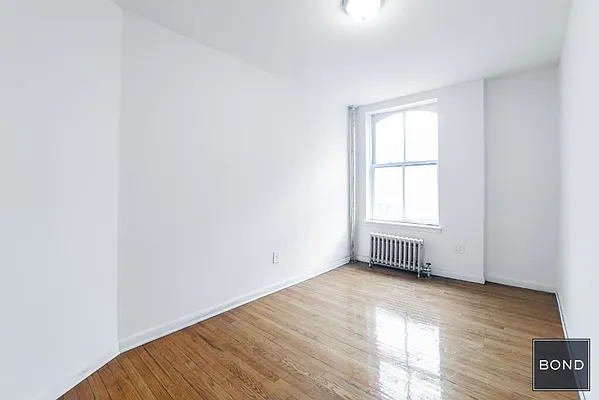Rented by Bond New York | media 3