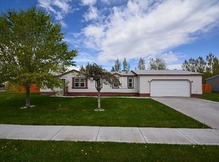 3243 E Garnet St, Idaho Falls, ID 83401