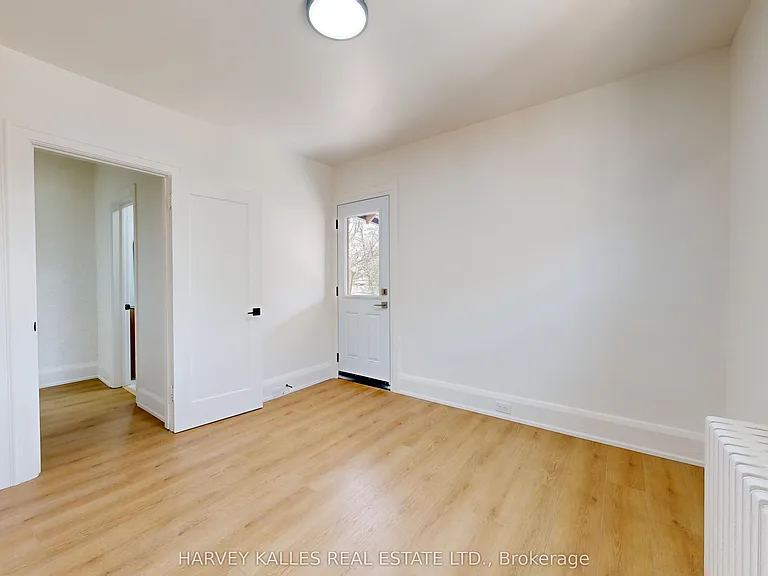 1216 Avenue Rd #2 — Photo 25