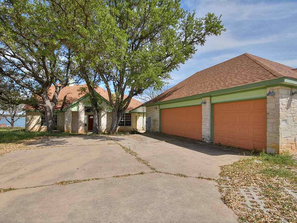 1st image of 136 Oleander Dr