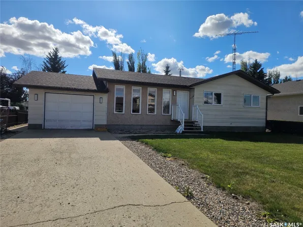 534 4th Avenue W, Unity, SK S0K 4L0