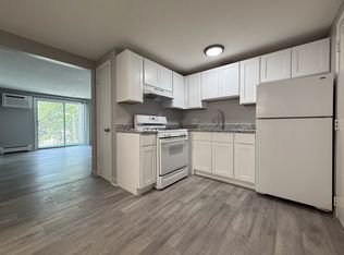 46 Delmont St APT 21, Methuen, MA 01844