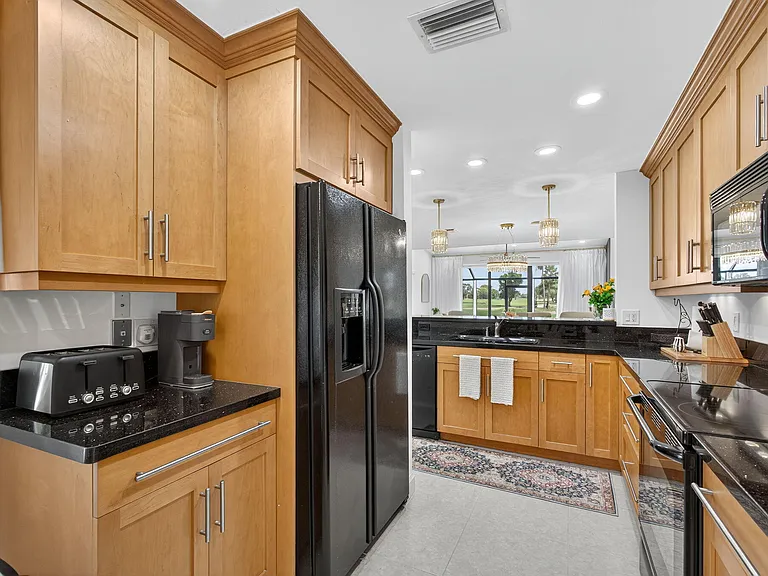 479 Prestwick Cir — Photo 15