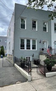 2972 Lawton Ave, Bronx, NY, 10465