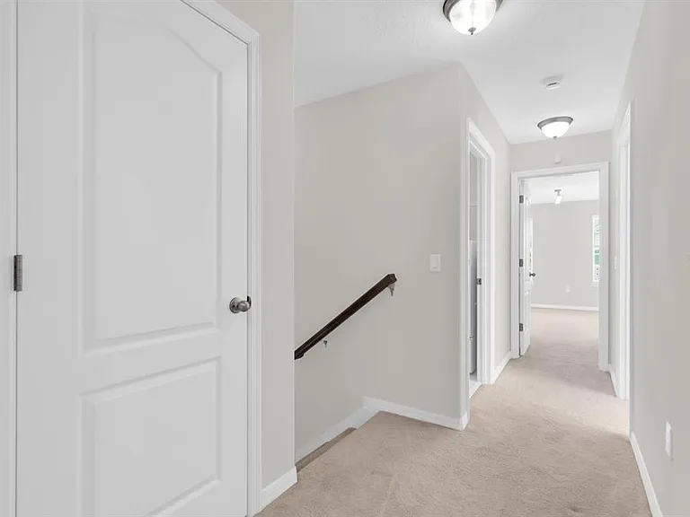 1041 Laurel Ridge Ln — Photo 21