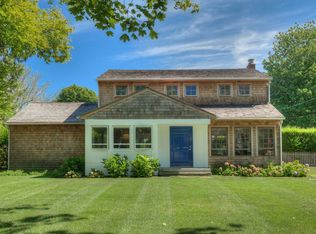 150 Elm St, Southampton, NY 11968