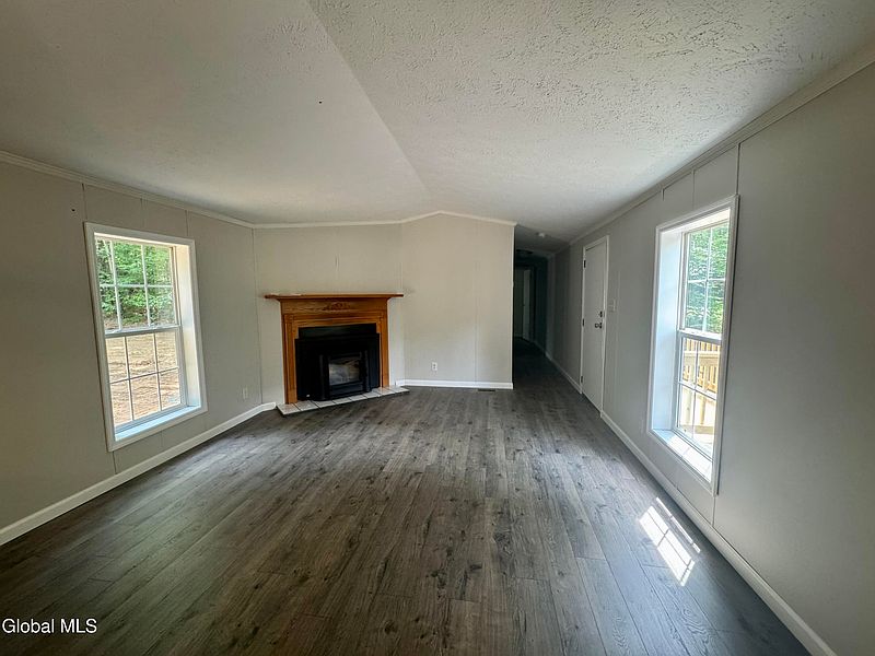 3rd image of 187 Alpine Meadows Road