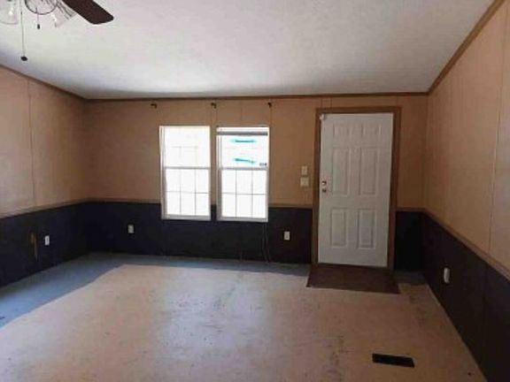 Additional Living Room
