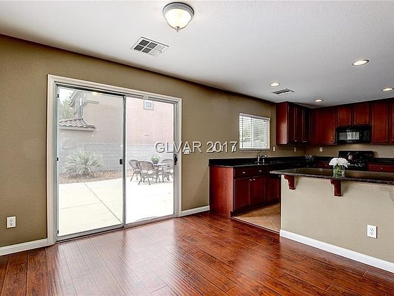 5th image of 861 Pittston Ave