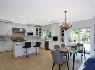115 Stonehurst Dr, Tenafly, NJ 07670