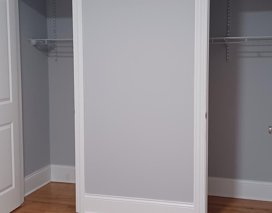 1st image of 4427 N Seeley Ave APT 204