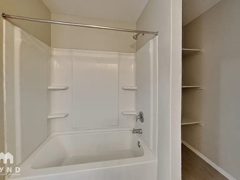 9539 Apple Ridge Ln — Photo 17