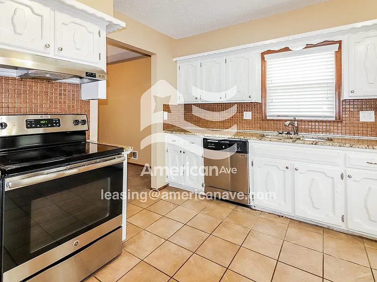 1466603_006_wm_-_kitchen_13228931.jpg