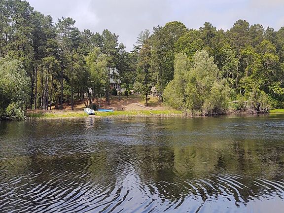 2nd image of 10 Middle Road