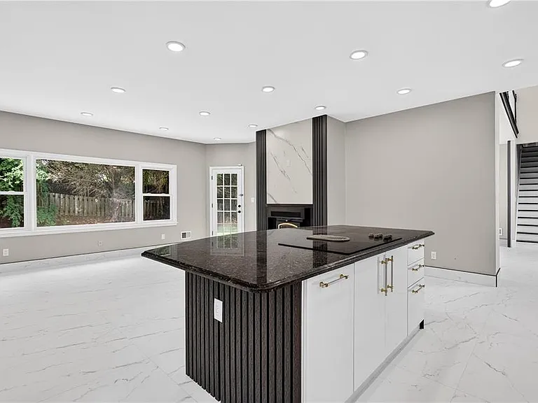 475 Trammell Dr — Photo 16