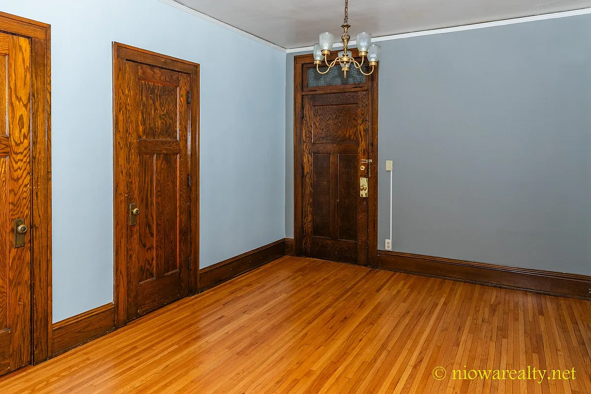 Building Photo - 30 2nd St NE #14