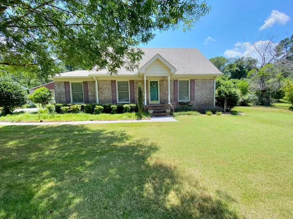 405 Taliaferro Dr, Hogansville, GA 30230