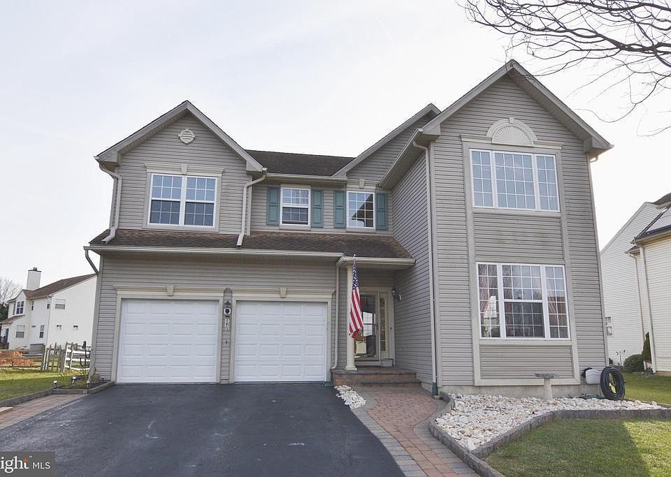 1st image of 37 Orchid Dr