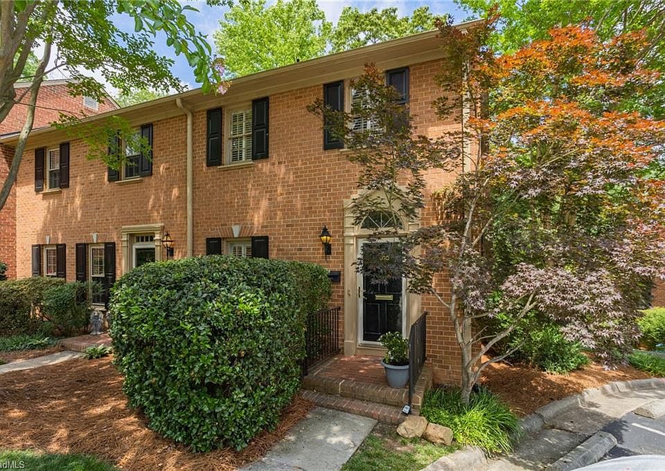 1st image of 400 Fisher Park Cir Unit E