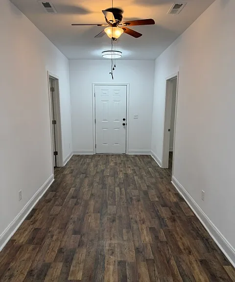 216 S Tillery St — Photo 2