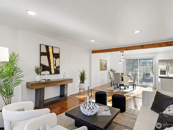 6304 165th Place SW, Lynnwood, WA 98037